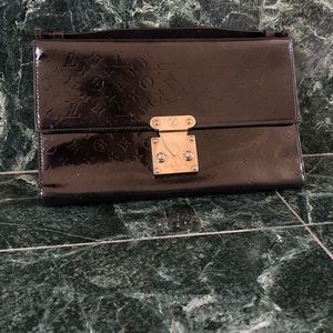Louis Vuitton Black Patent Leather Wallet Clutch